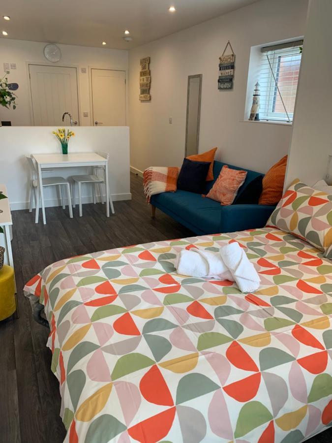 Bournemouth Nr Town Beach Train Coach Shops Lovely Entire Apartment Allows Quiet Good Dogs Екстериор снимка